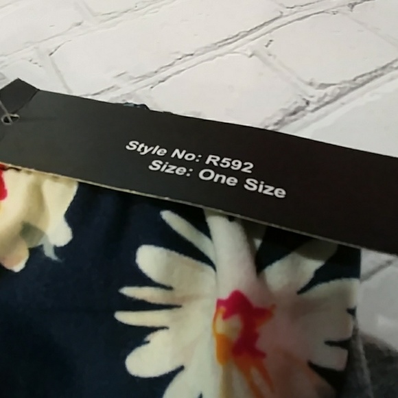 NWT Leggings Depot Navy Floral Leggings - Picture 5 of 6